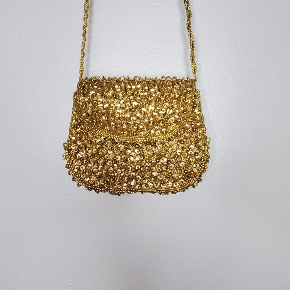 La Regale LTD Vintage Magnetic Close Gold Sequin and Beads Purse - Picture 3 of 16